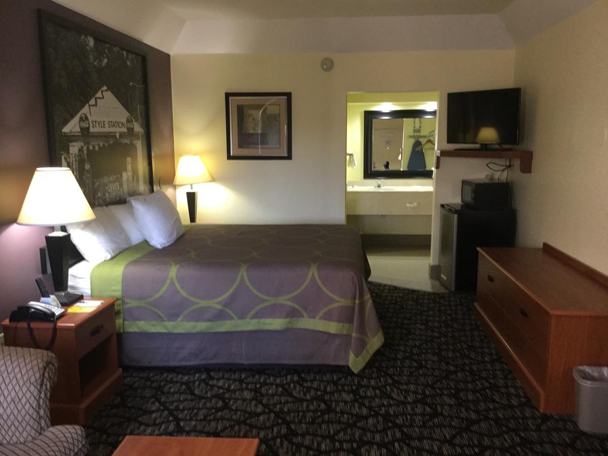 Super 8 By Wyndham Fairfield Tx Hotel Bagian luar foto